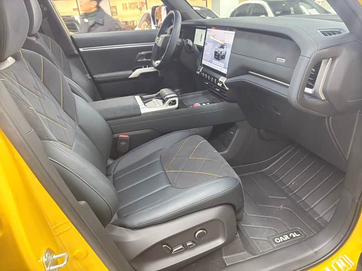 Фото 10 - Changan Deepal G318