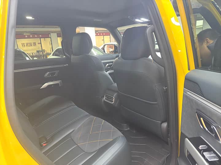 Фото 18 - Changan Deepal G318