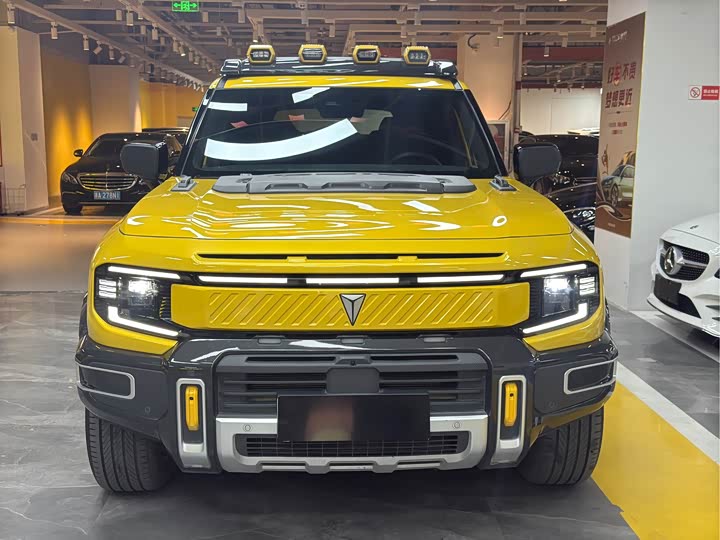 Фото 2 - Changan Deepal G318