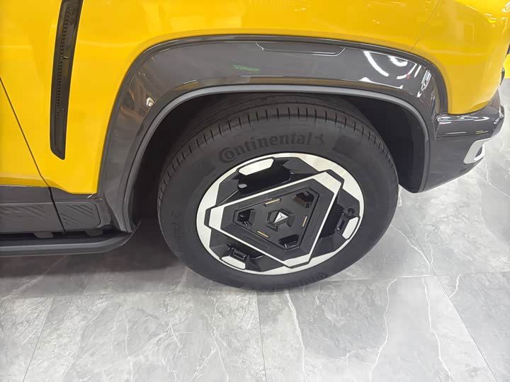 Фото 21 - Changan Deepal G318