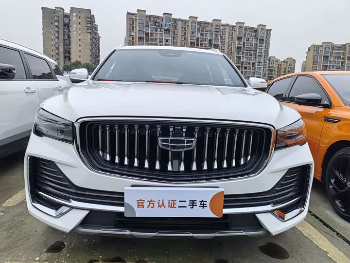 Фото 2 - Geely Monjaro