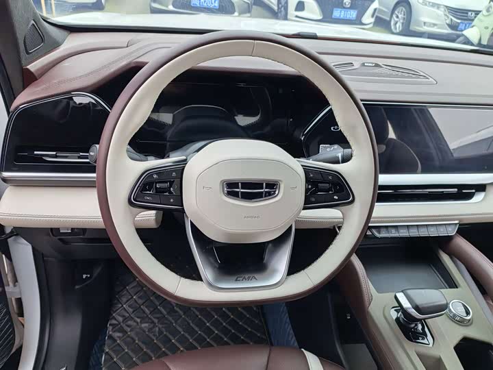 Фото 5 - Geely Monjaro