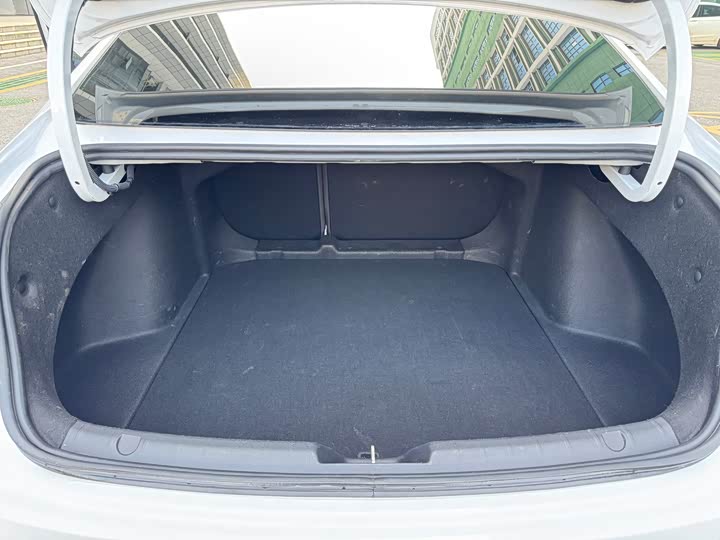 Фото 29 - Geely Preface