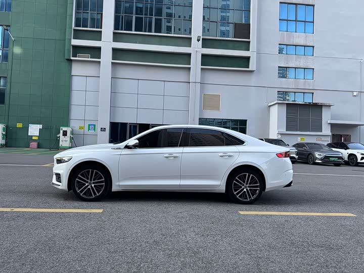 Фото 34 - Geely Preface