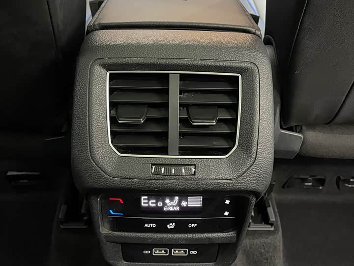 Фото 12 - Volkswagen Tayron GTE Hybrid