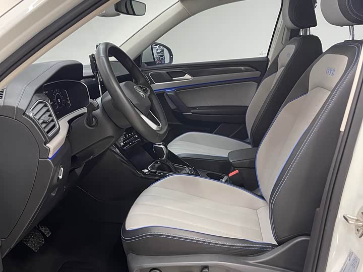 Фото 5 - Volkswagen Tayron GTE Hybrid