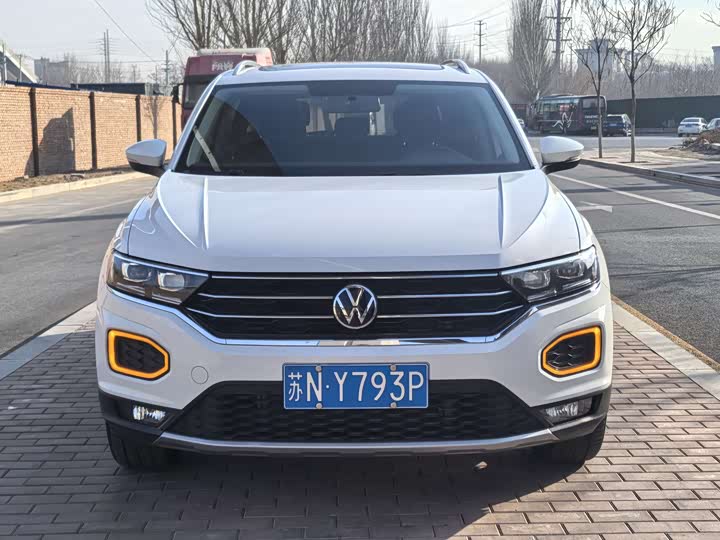 Фото 2 - Volkswagen T-Roc