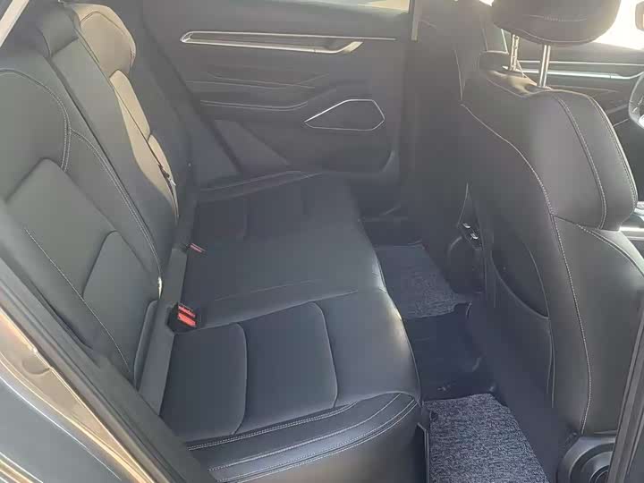 Фото 14 - Geely Emgrand