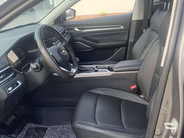 Фото 5 - Geely Emgrand