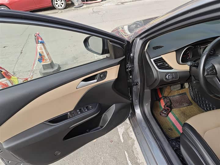 Фото 16 - Chevrolet Monza