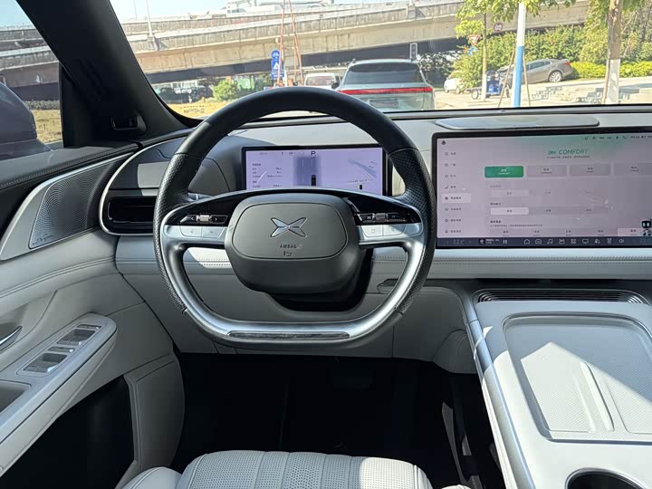 Фото 12 - XPeng G9