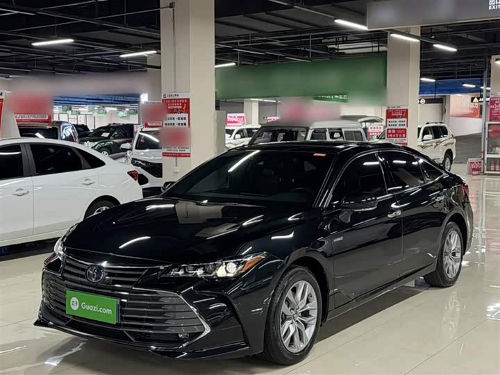 Фото 3 - Toyota Avalon