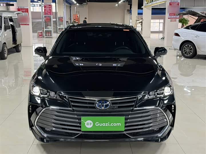 Фото 9 - Toyota Avalon