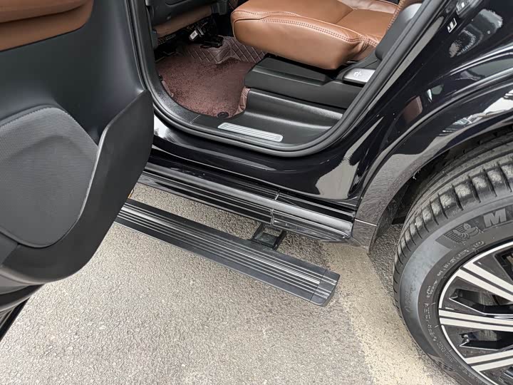 Фото 10 - Volvo XC90