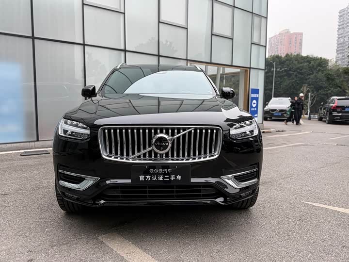 Фото 2 - Volvo XC90