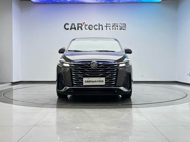 Фото 2 - Buick GL8 ES