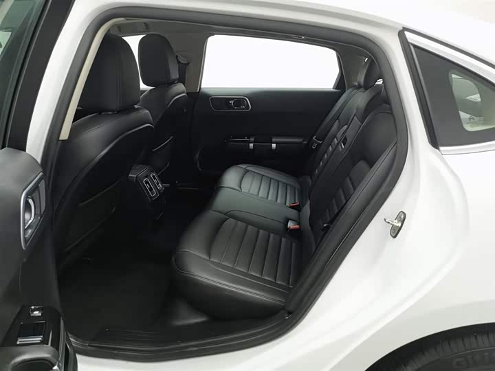 Фото 15 - Citroen C6