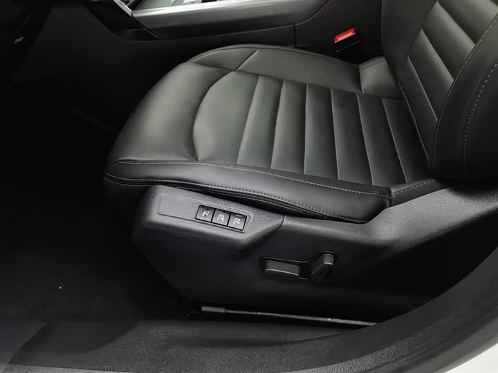 Фото 20 - Citroen C6