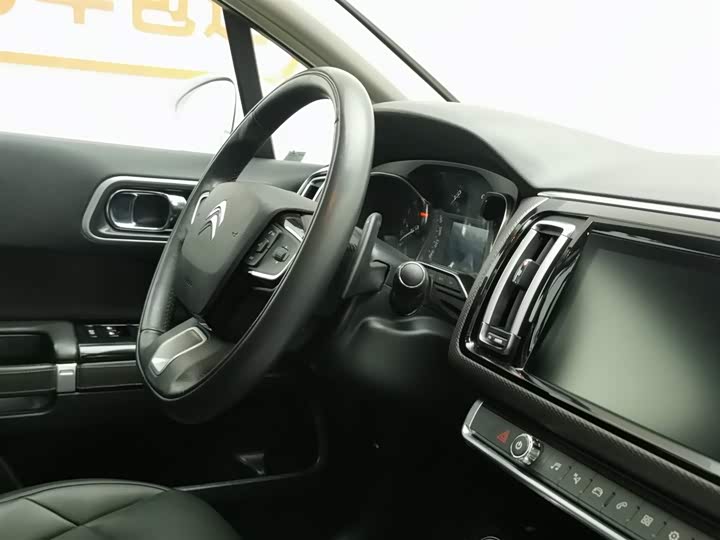 Фото 22 - Citroen C6