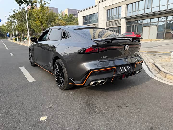 Фото 9 - Changan UNI-V