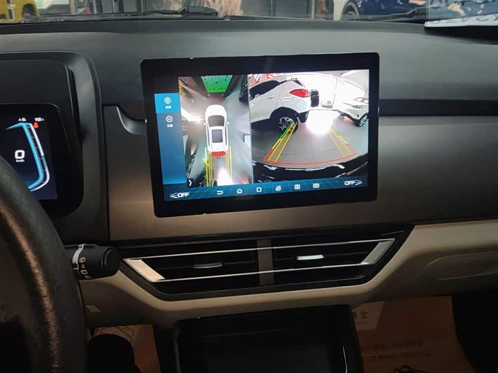 Фото 13 - BYD Yuan Pro