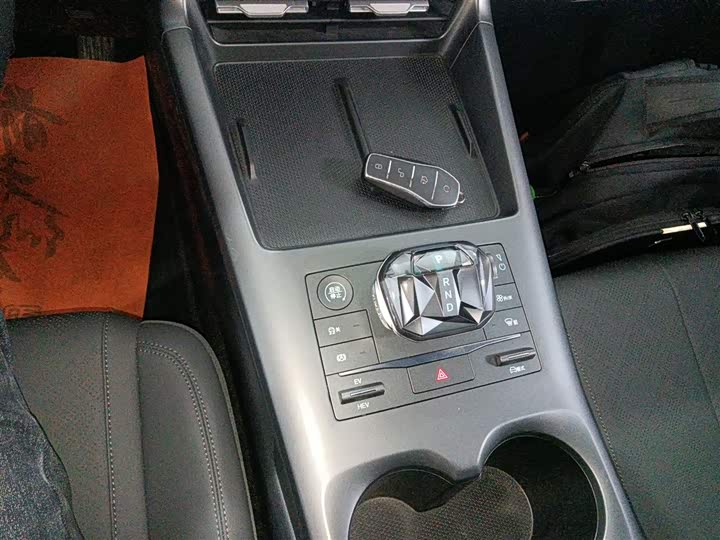 Фото 14 - BYD Qin Plus