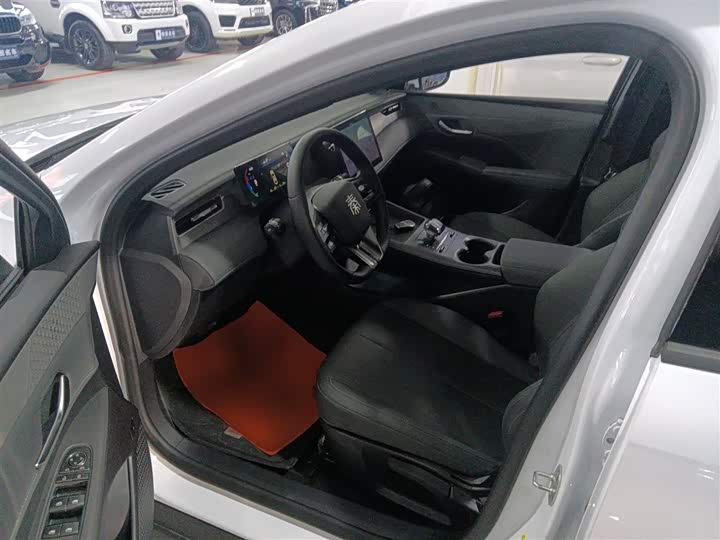 Фото 15 - BYD Qin Plus