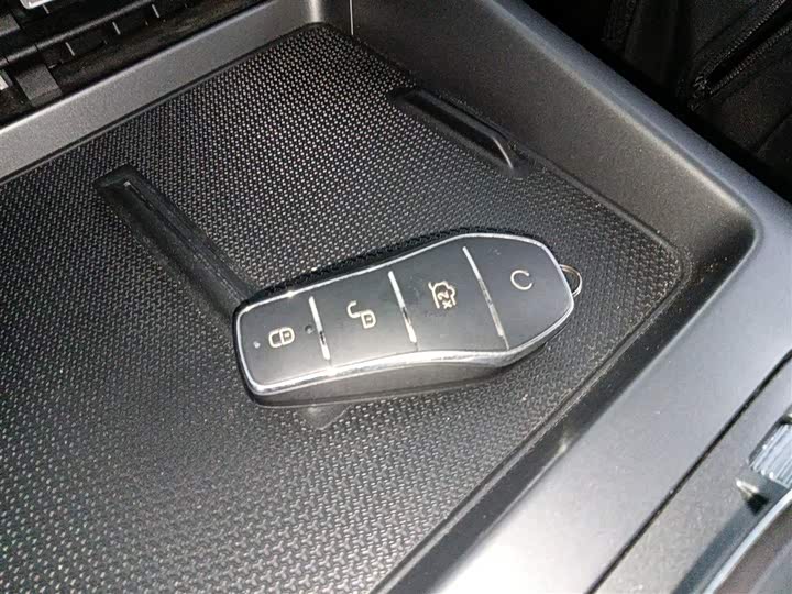 Фото 9 - BYD Qin Plus