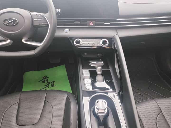 Фото 10 - Hyundai Elantra N line