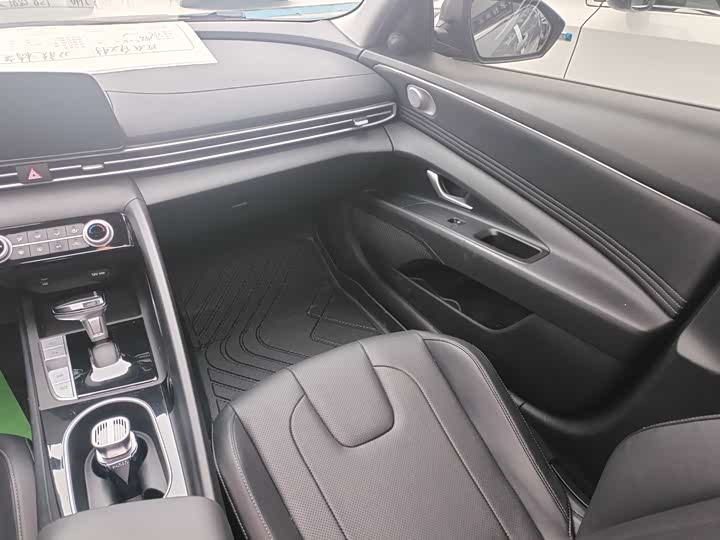 Фото 11 - Hyundai Elantra N line