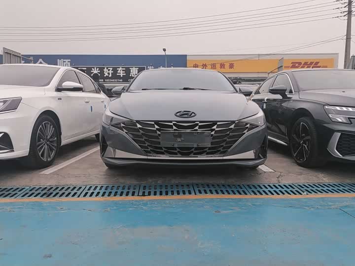 Фото 2 - Hyundai Elantra N line