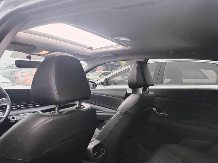 Фото 7 - Hyundai Elantra N line