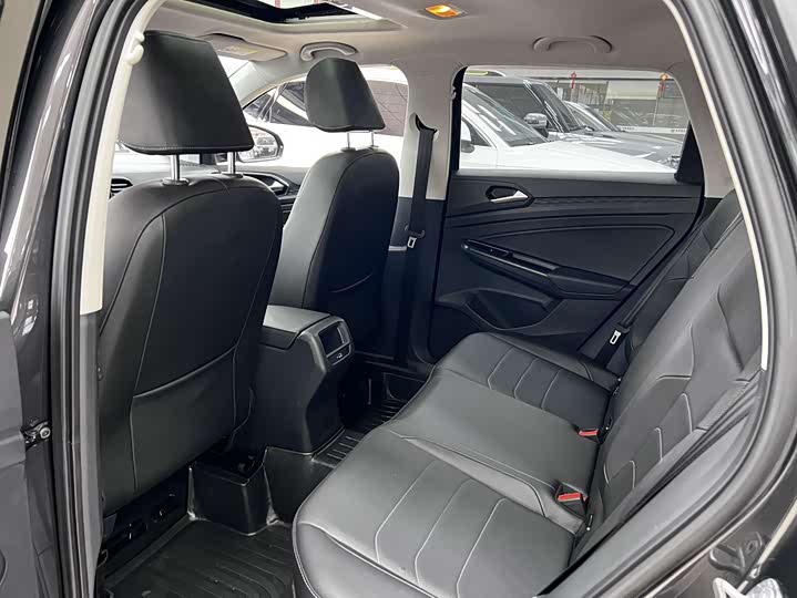 Фото 4 - Jetta VS5