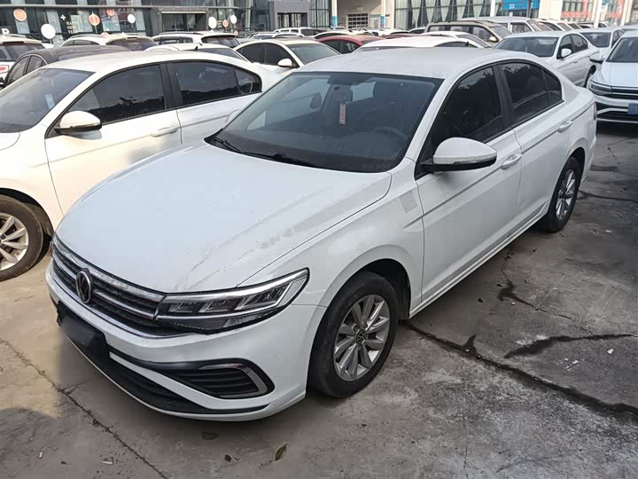 Фото 1 - Volkswagen Bora