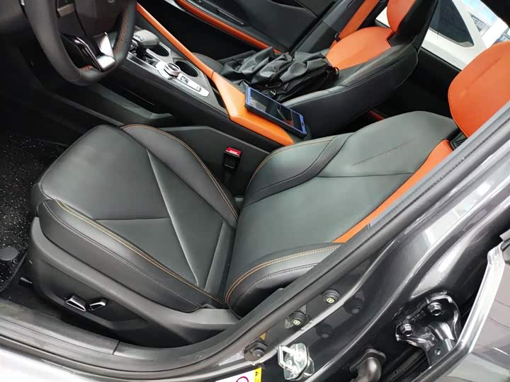 Фото 15 - Changan UNI-V