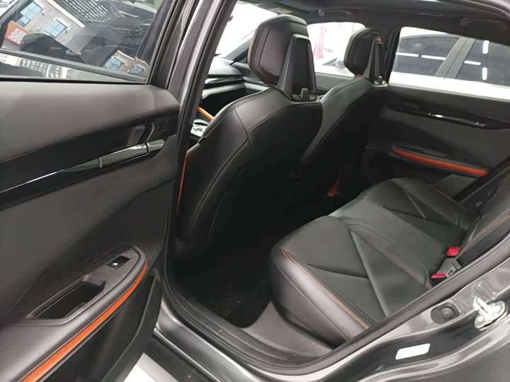 Фото 17 - Changan UNI-V