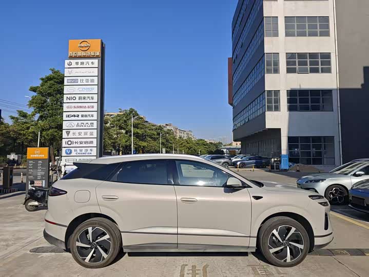 Фото 4 - BYD Sea Lion 06 Hybrid/EV