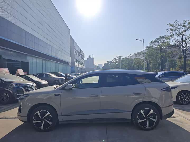 Фото 5 - BYD Sea Lion 06 Hybrid/EV