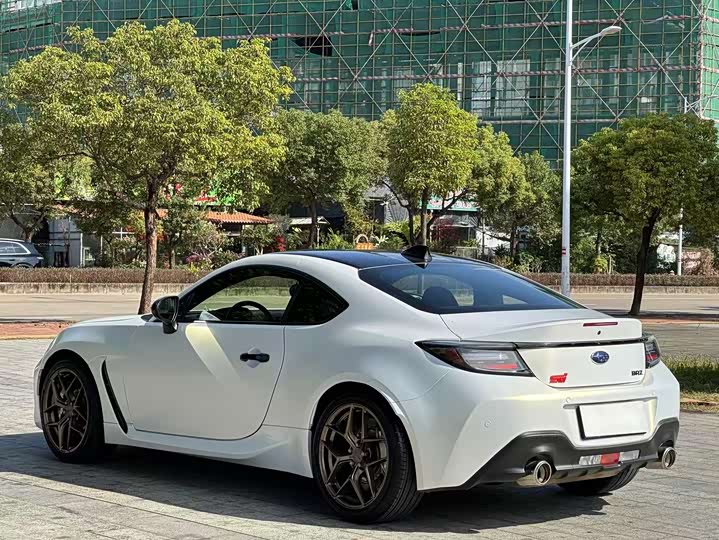 Фото 7 - Subaru BRZ