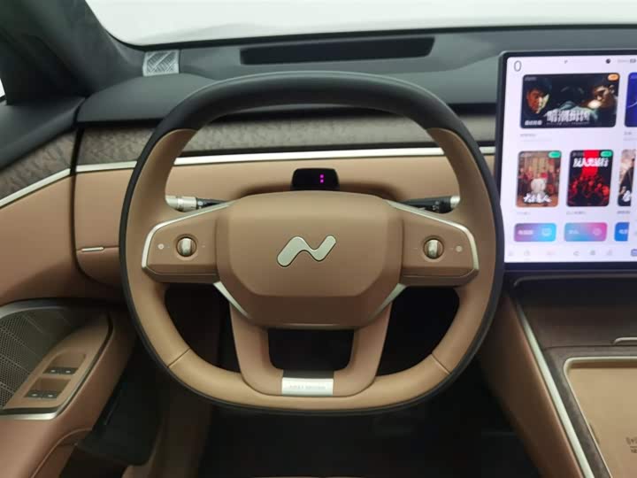 Фото 11 - Nio Onvo L90