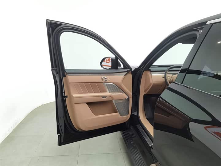 Фото 8 - Nio Onvo L90