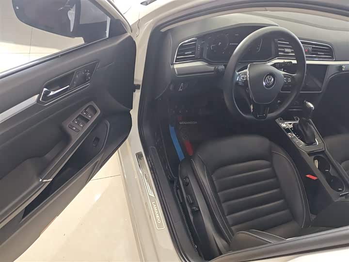 Фото 16 - Volkswagen Lamando L