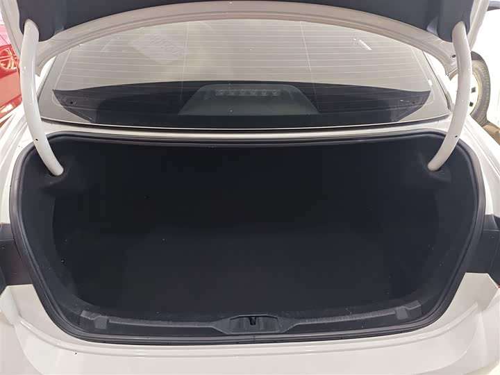 Фото 19 - Volkswagen Lamando L