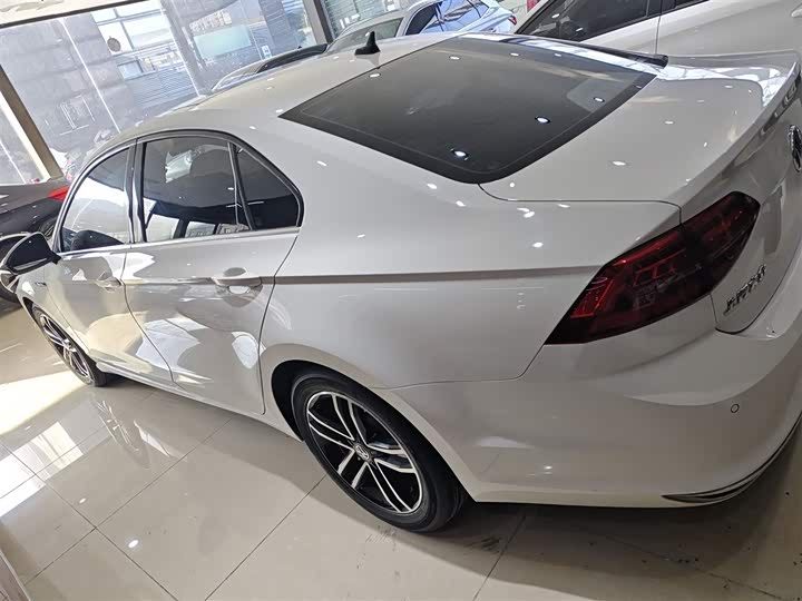 Фото 5 - Volkswagen Lamando L