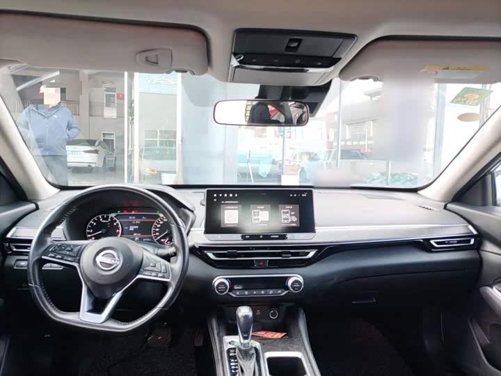 Фото 10 - Nissan Teana