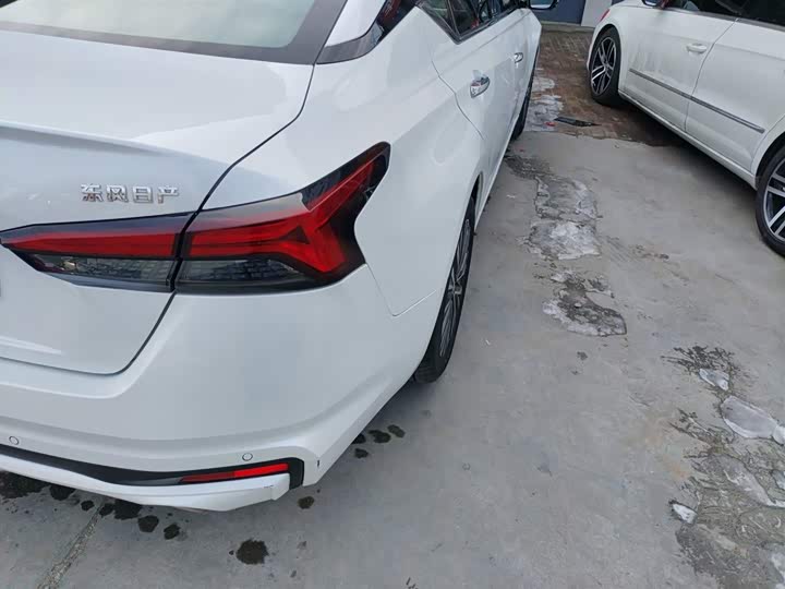 Фото 8 - Nissan Teana