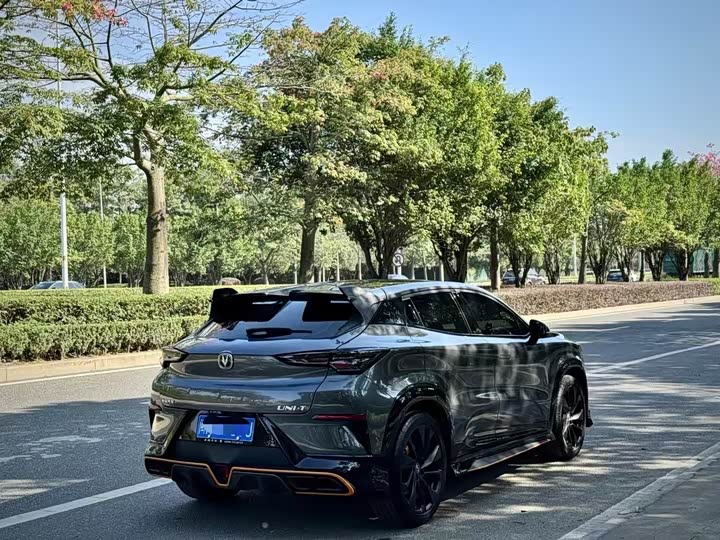 Фото 4 - Changan UNI-T