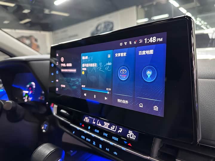 Фото 17 - Toyota Granvia