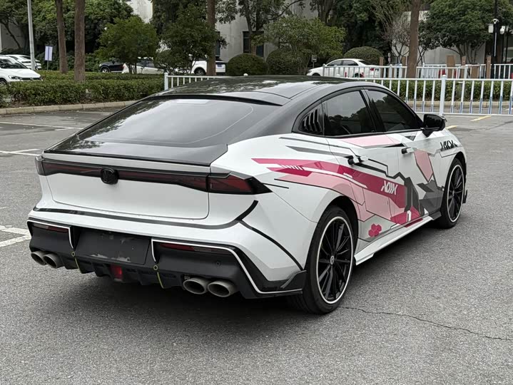 Фото 10 - Changan UNI-V