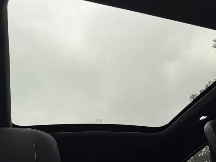 Фото 17 - Changan UNI-V